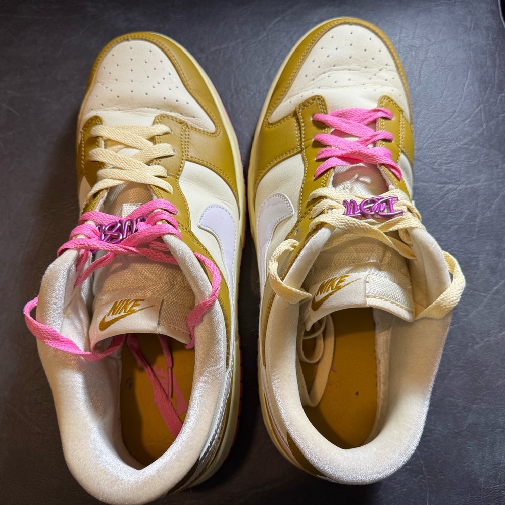 Nike Women's Yellow and Pink Lace Sneakers